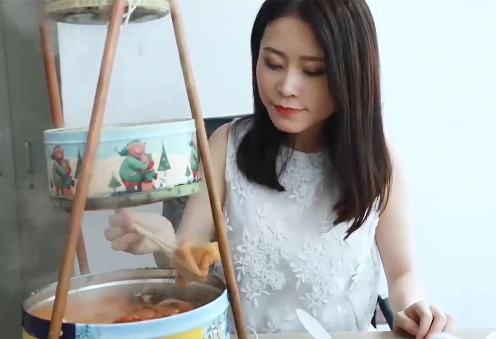 小野种草新香蕉视频在线观看香蕉黄色电影